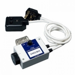 SMSCOM -triakový regulátor s termostatem pro dva ventilátory